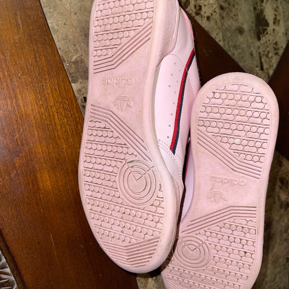 Adidas Classics - Picture 5 of 5